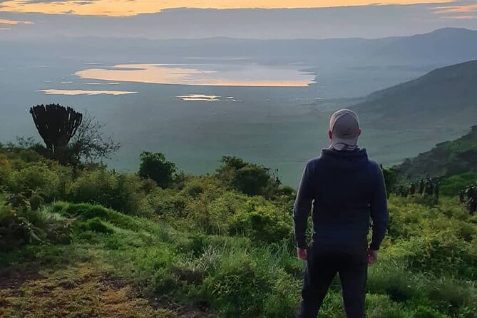 4 days adventure camping safari - The guide and chef impact: Simon, Jeff, Chadi, and the cooking crew