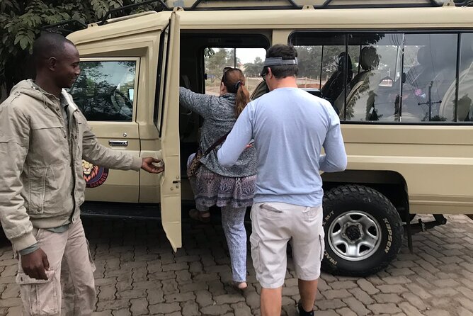 4 Days safari Tour Tanzania - Day 4 Ngorongoro crater descent, flamingos, and black rhino country
