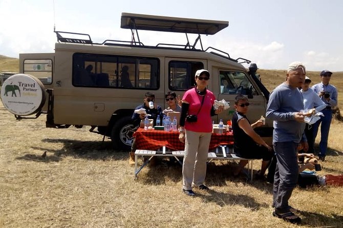 5 Day Silver Serengeti & Ngorongoro Crater & Tarangire Safari - Serengeti, Ngorongoro, and Tarangire in 5 days
