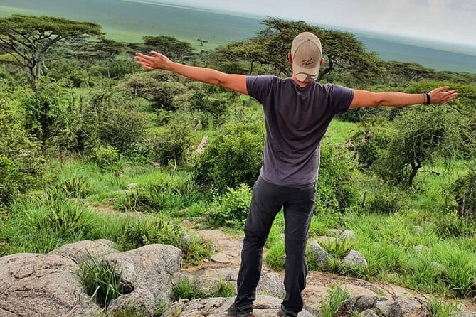 5 days safari, hiking & culture (Serengeti & kilimanjaro) - Day 4 Back to Ngorongoro: The Black Rhino Challenge and the Crater-to-Arusha Finish
