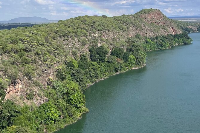 5-Hour Private Guided Tour in Lake Chala with Lunch - Bedrock Walk and the Viewpoint for Lake Jipe and Kilimanjaro