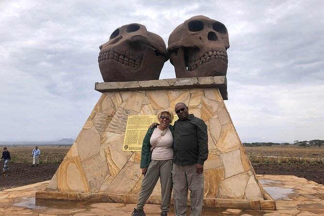 6 -Day Tarangire, Manyara, Serengeti & Ngorongoro - Lake Manyara: forest monkeys and the pink-lake moment