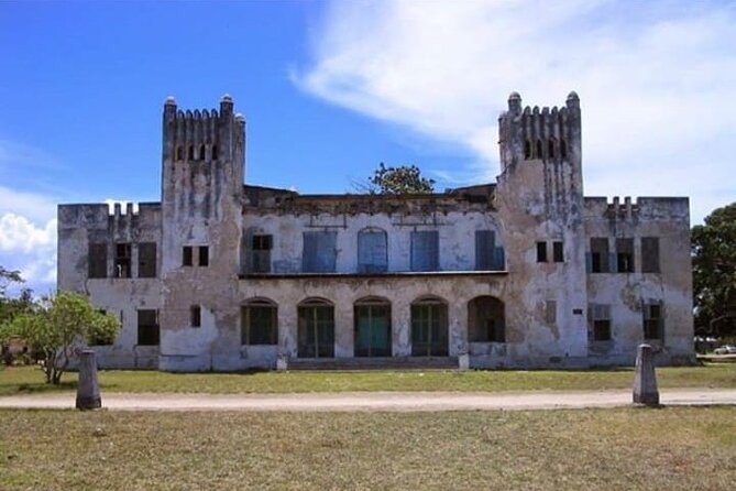 Ancient Bagamoyo City Day Tour - Your 7:00 am start and how to handle a full 10-hour day
