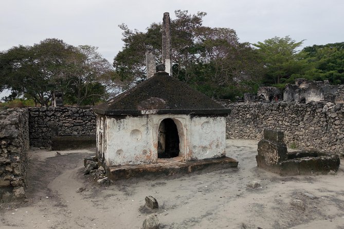 Bagamoyo Historical Tour - Everyday - Kaole Ruins and the Portuguese-Tipped Timeline