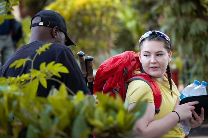 Big Five Luxury 7 Days Safari Tour in Arusha - Serengeti via Olduvai Gorge: Predator Country Starts the Moment You Arrive