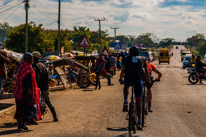 Cycling from Kilimanjaro to Ngorongoro Crater - Day 2: Dusty plains toward Arusha, elephant migration country