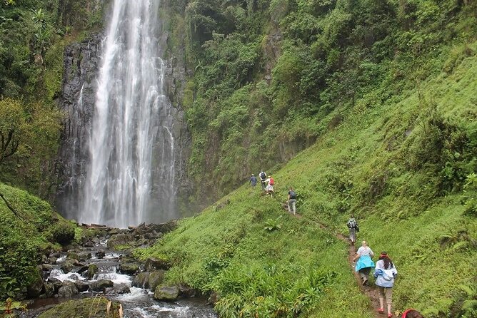 Day Trip To Materuni Waterfalls - Getting there: the 7:00 am start and 10-hour rhythm