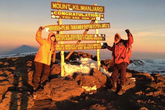 Discover Our Latest 6 Days Climbing Kilimanjaro - Marangu Route - Day 1 on Marangu: Mandara Hut and the slow climb out of the gates