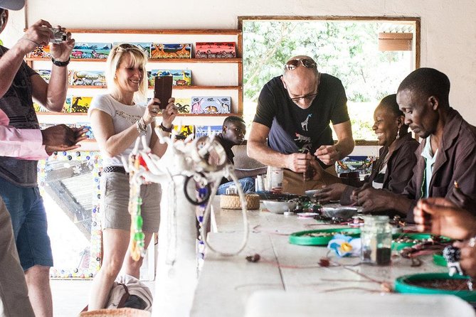 Essence of Arusha City Tour - Maasai Market Curios and Crafts: Barter Energy and Spice-Scent Shopping