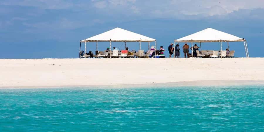 From Zanzibar: Stone town, Prison Island &Nakupenda Sandbank - Key takeaways before you go