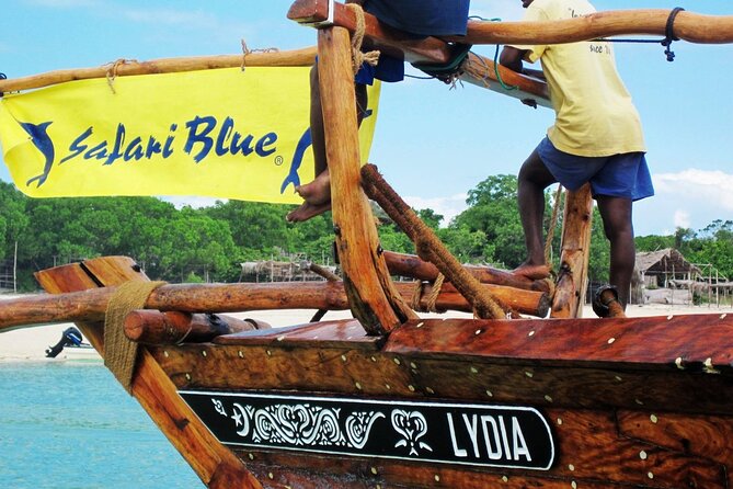 Full Day Private Sand Bank and Blue Lagoon (Safari Blue) - Khamis Taxi Driver and a smooth start at 8:00 am