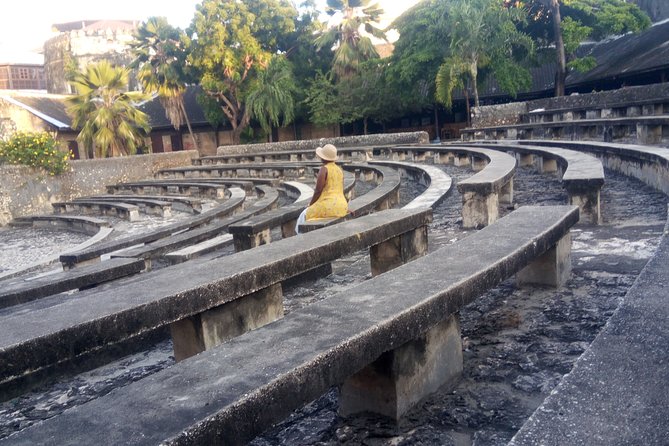 Full day trip (Spice tour, Prison island and Stone Town tour ) - Changuu Prison Island: giant Aldabra tortoises and prison ruins