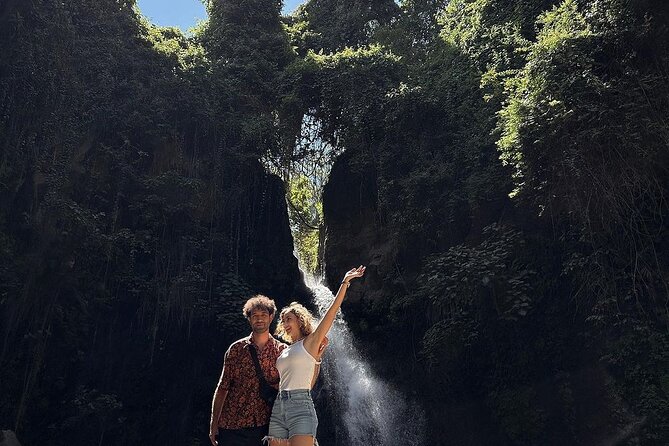 Hidden Arusha Waterfall, Coffee & Village Tour (All-Inclusive) - Spice and honey tasting, then a real lunch buffet