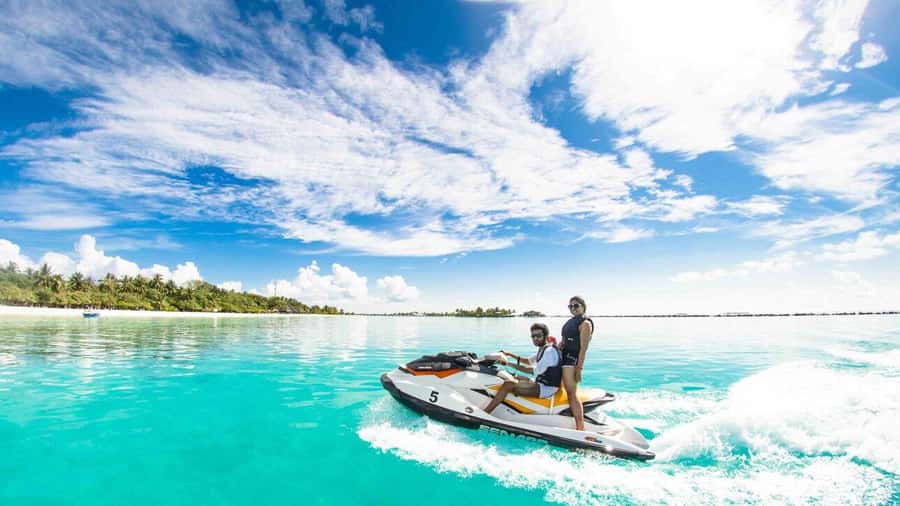 kendwa: jet ski experience - The safety briefing and what you learn before going fast