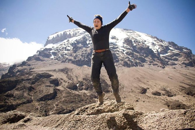 Lemosho Route 8 Days 7 Nights/Kilimanjaro Climb - Day 5: The Barranco Wall into Karanga Valley, classic scrambling with a strong support team