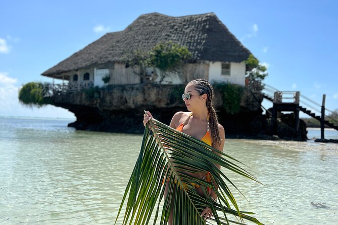 Luxury Tour to DOLPHINS, KUZA CAVE and THE ROCK RESTAURANT - Price and logistics: what the $165 really covers