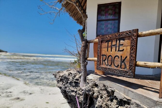 Luxury Tour to DOLPHINS, KUZA CAVE and THE ROCK RESTAURANT - Timing and pacing: a half-day that still packs a punch