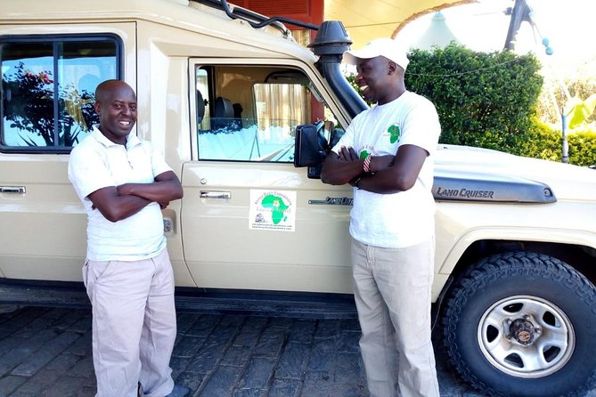 Mikumi national park full day tour from Dar es sallam - Lunch break inside the plan: how it helps on a long safari day