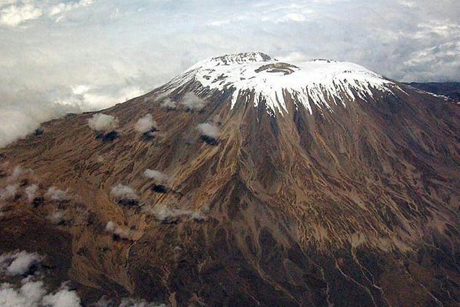 Mt Kilimanjaro 6 days Marangu route hike - Day 4: The Saddle, Last Water, and Moonscape Terrain