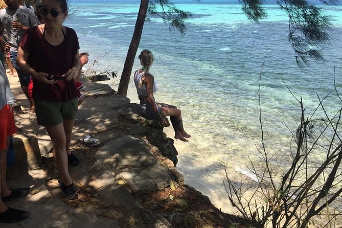 Prison Island and Nakupenda Private tour - Full day + Seafood Buffet - What to bring: small items that keep the day easy