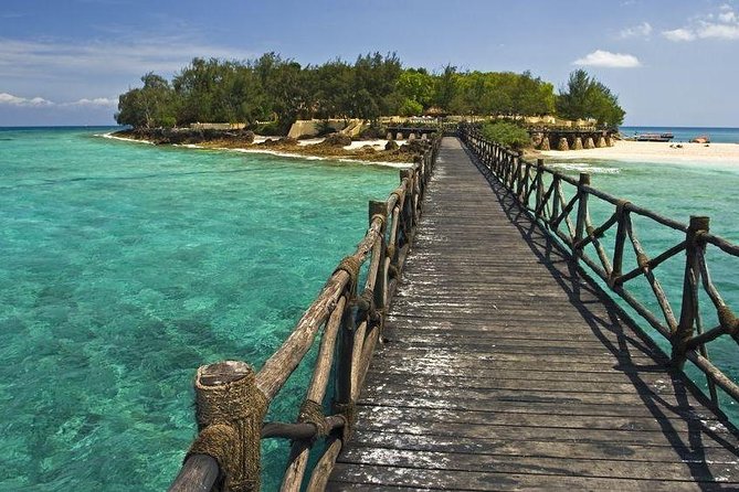 Prison Island Half-Day Tour from Zanzibar - Souvenirs, the Island Shop, and the Optional Food Stop