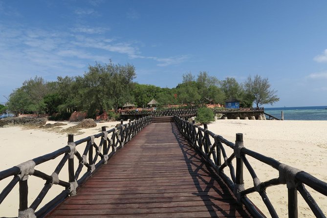 Prison island tours - Should you book Prison Island tours with Mody Zanzibar Tours & Safaris?