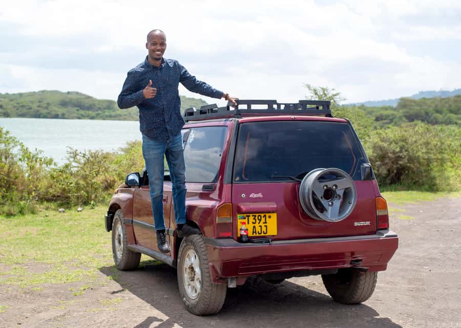 Private 4x4 Vitara Safari in Arusha National Park - Lunch break timing, snacks, and what food is actually included