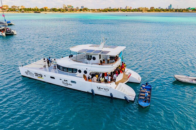 Private Catamaran - Stone Town Islands & Sandbanks (8 hrs) - Who this tour fits best, and who should think twice