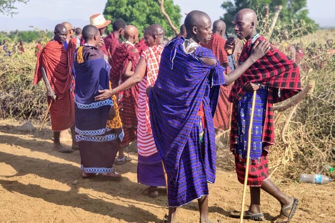 Private Full-Day Tour Maasai Village and Kikuletwa Hot Spring - One Day, Two Tanzania Favorites: Maasai Culture and Kikuletwa Swim