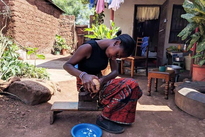 Private Market Tour and Tanzanian Cooking Class in Moshi - The market stop: ingredients, vendor chats, and quick food samples