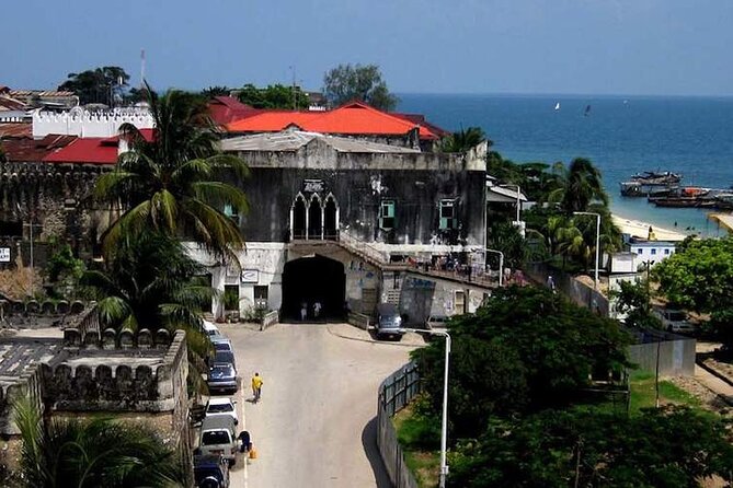 Private Stone Town & Spice Farm Tour - Should You Book This Private Tour Through Stone Town and Jozani?