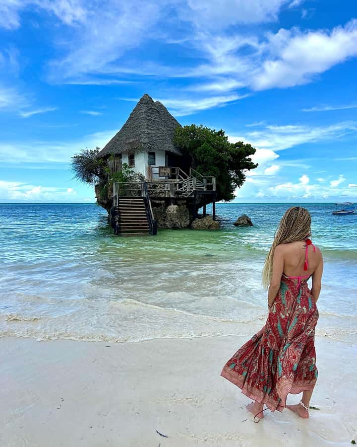 Salam cave turles swimming, paje beach , the Rock Restaurant - Paje Beach on white sand, then you can reset