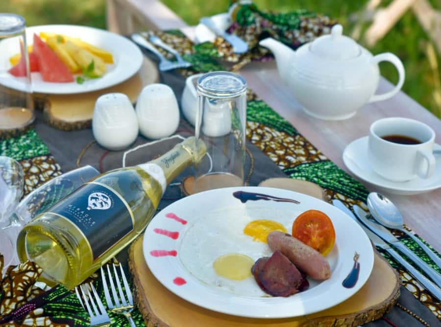 Serengeti: Hot Air Balloon Flight with Champagne Breakfast - Safety Briefing and What the Flight Feels Like in Real Time