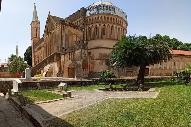 Spices and Stone Town Tour in Zanzibar - Old Fort, Freddy Mercury, and the Slave Market Story: What the Stops Add Up To