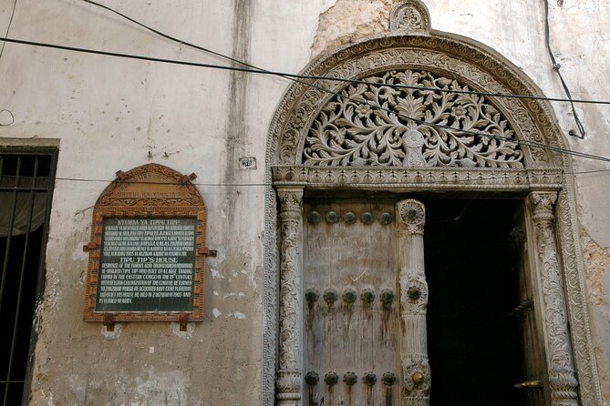 Stone Town and Prison Island Tour (Full Day) - Slave Market Memorial: A Serious Stop With the Right Guide