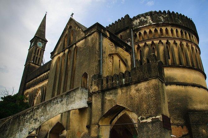 Stone Town and Spice Farm Private Tour - Stop 2: Big Body With Tatata Spice Farm and the tasting part