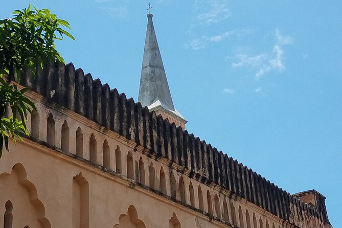 Stone Town City Tour - Sultans’ Palace Museum: When Buildings Become Evidence