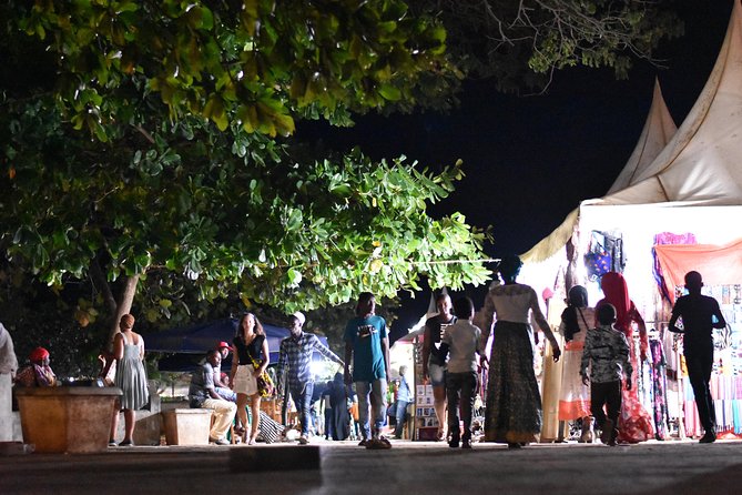 Stone Town Evening Walk Tour With Visit Food Markets - Forodhani Gardens Food Market Dinner: Urojo, Zanzibar Pizza, Shawarama