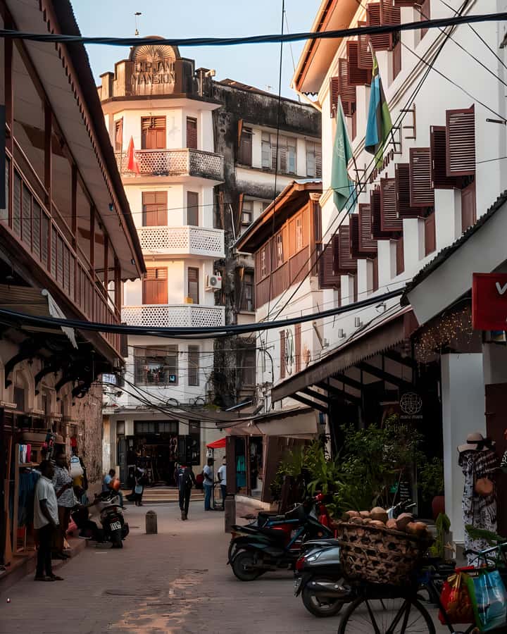 Stone Town: Guided Walking Tour - Key Highlights You’ll Feel on the Ground