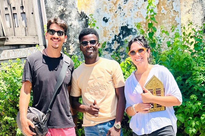 Stone Town Historical Walking Tour - Stop 4: Darajani Bazaar for spices, seafood, and everyday shopping