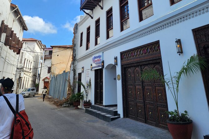 Stone Town Private Tour in Zanzibar - Stop 5: Forodhani Gardens and Evening Night Markets