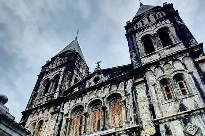 Stone Town Private Tour with Slave Market Tickets - People’s Palace Museum and the Sultan Palace ambience