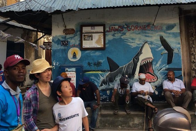 Stone Town Private Walking Tour - Forodhani Park and Darajani Bazaar: a realistic food and shopping moment