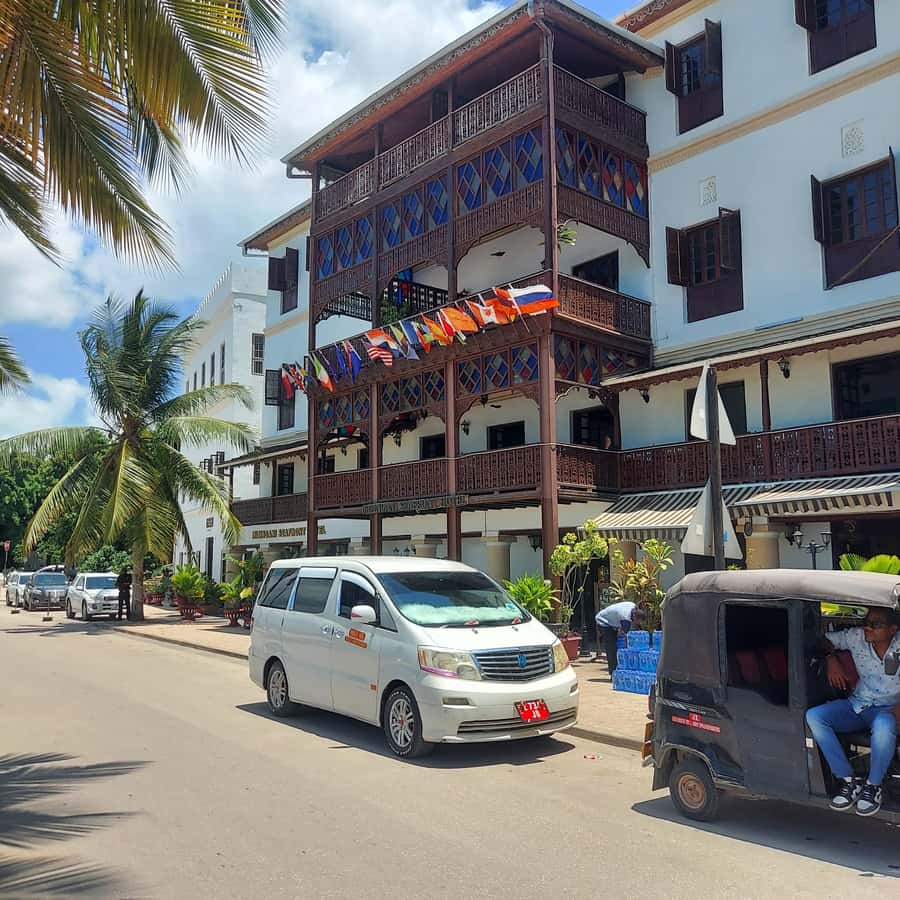 Stone town walking tour ( City tour) - The practical start at Forozan Park, and what your guide does well
