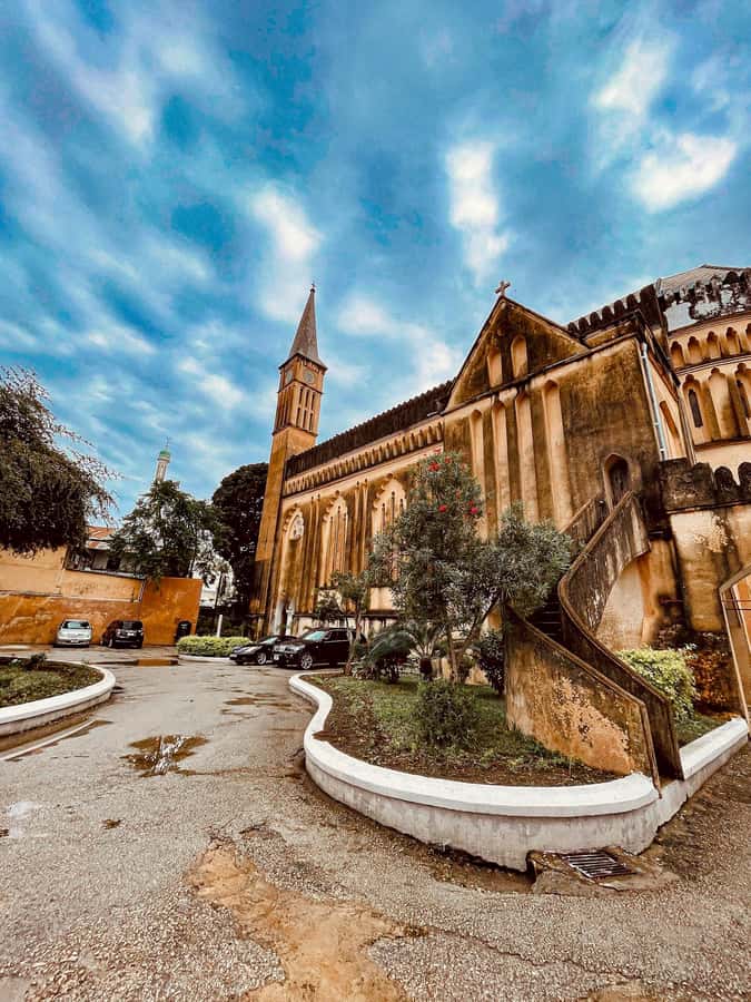Stone Town Walking Tour With Local Expert Guide - Shared vs Private: Picking the Right Group Size for You