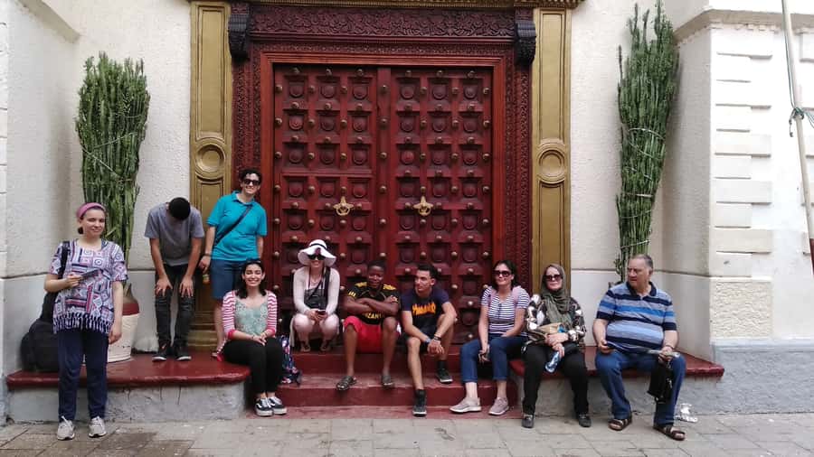 Stonetown Historical Walking Tour & Traditional Lunch - Meeting at Old Fort, and what that means for your morning