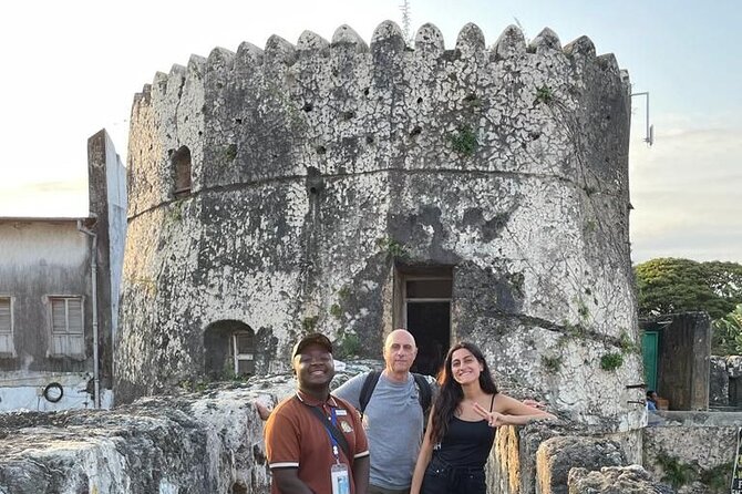 Stonetown Private Half-day Walking Tour - Stop 2: Darajani Bazaar for spice shopping at local prices