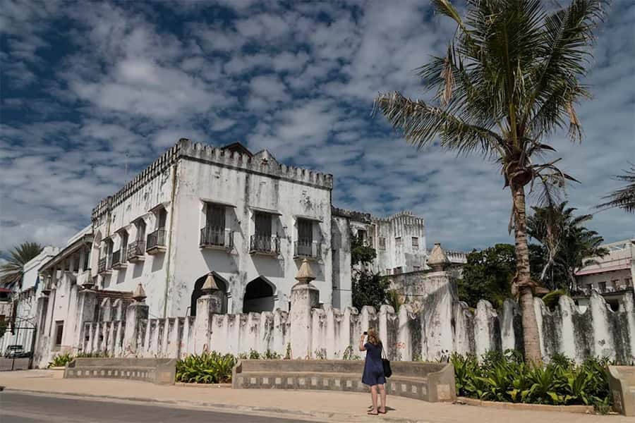 Walking in Stone Town with a Expert Tourguide - Anglican Cathedral stop: a quick landmark, then the real navigation starts