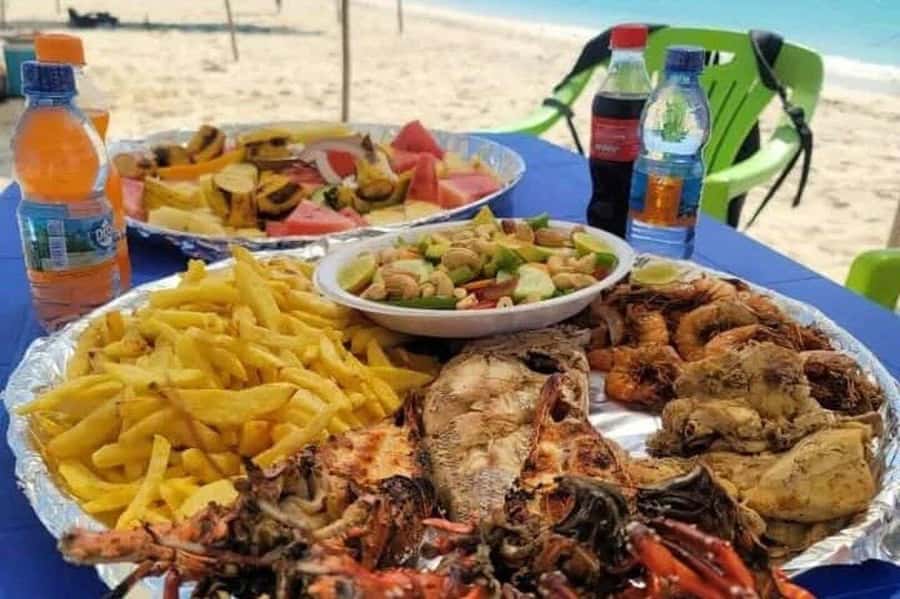 Zanziba: Private Nakupenda Sandbank, Stone Town+Lunch+Pickup - Nakupenda Sandbank time: swimming, snorkeling, and beachcombing