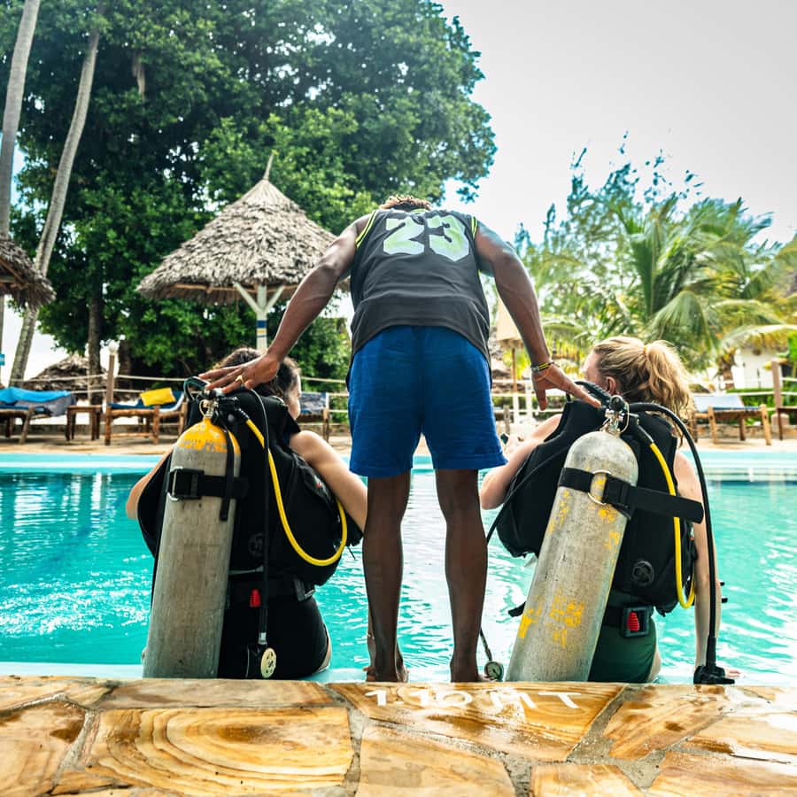 Zanzibar 1 Day Scuba Diving Course for Beginners with Lunch - Instructors You Can Relax With: Teaching Style Matters